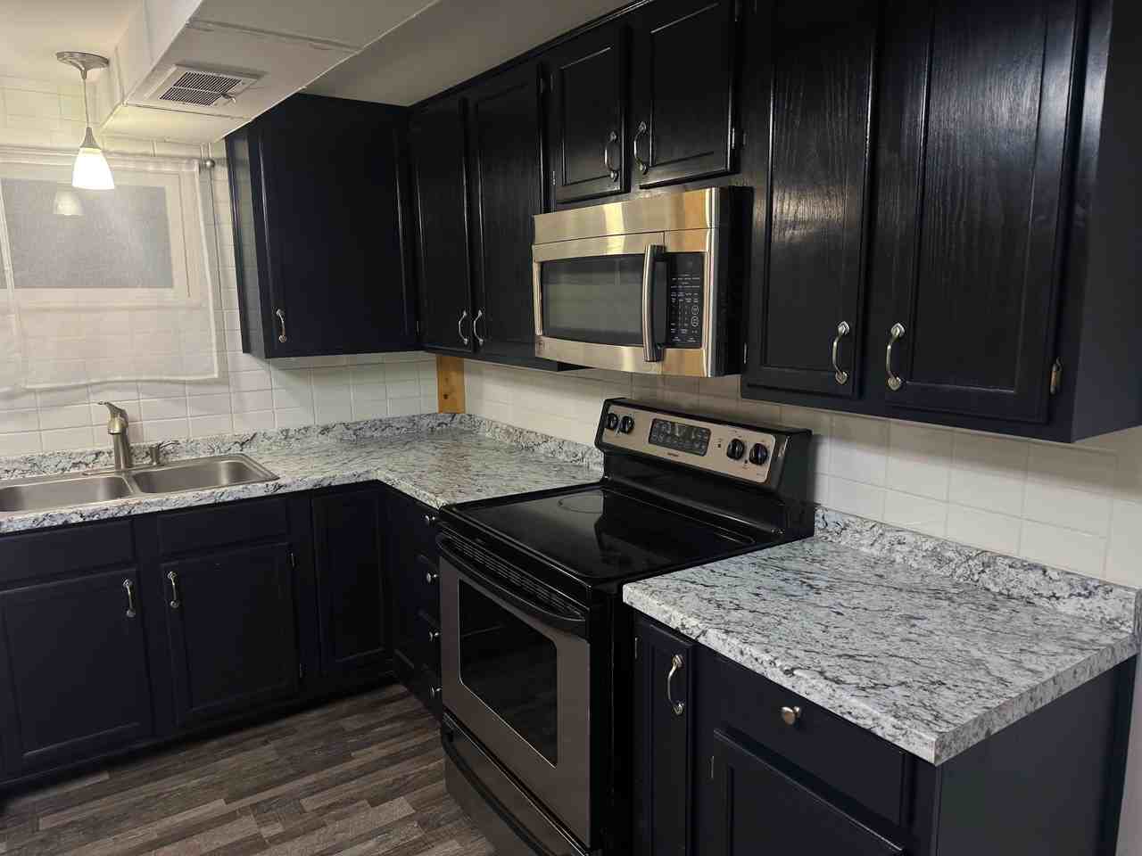 435 Kiesel Ave #B - Photo 2 of 16