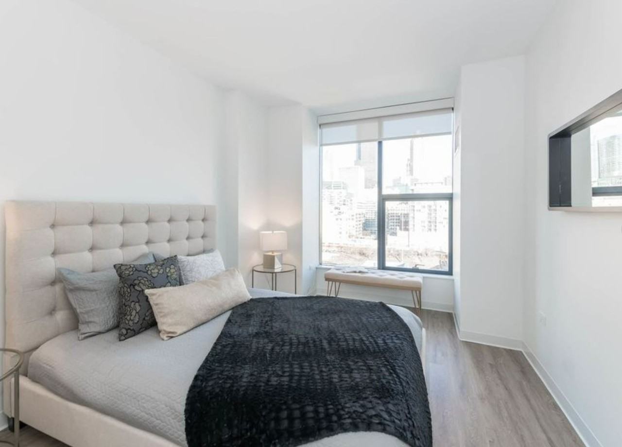 888 W Van Buren St #NA - Photo 2 of 8