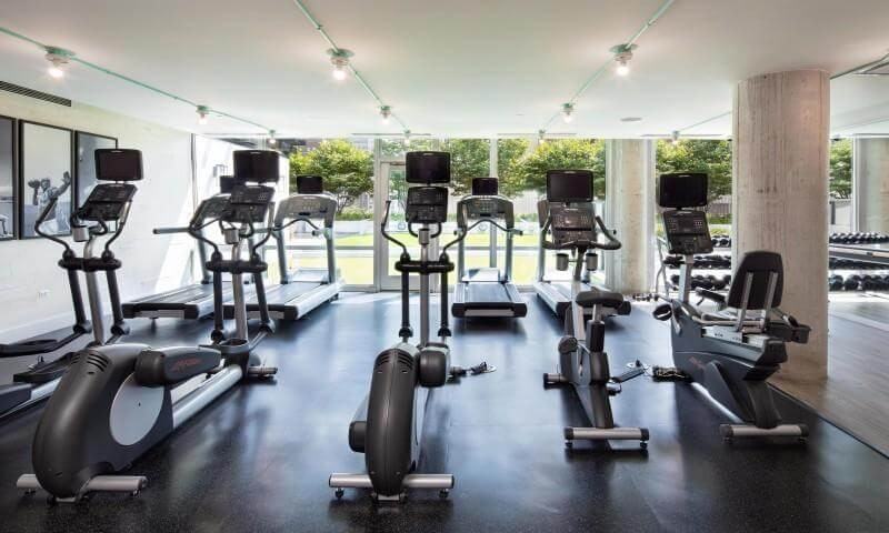 1471 S State St - Photo 4 of 11