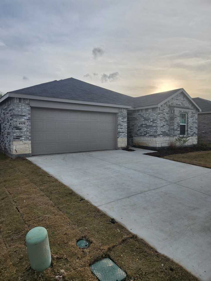 4505 Greyberry Dr #NA - Photo 4 of 33