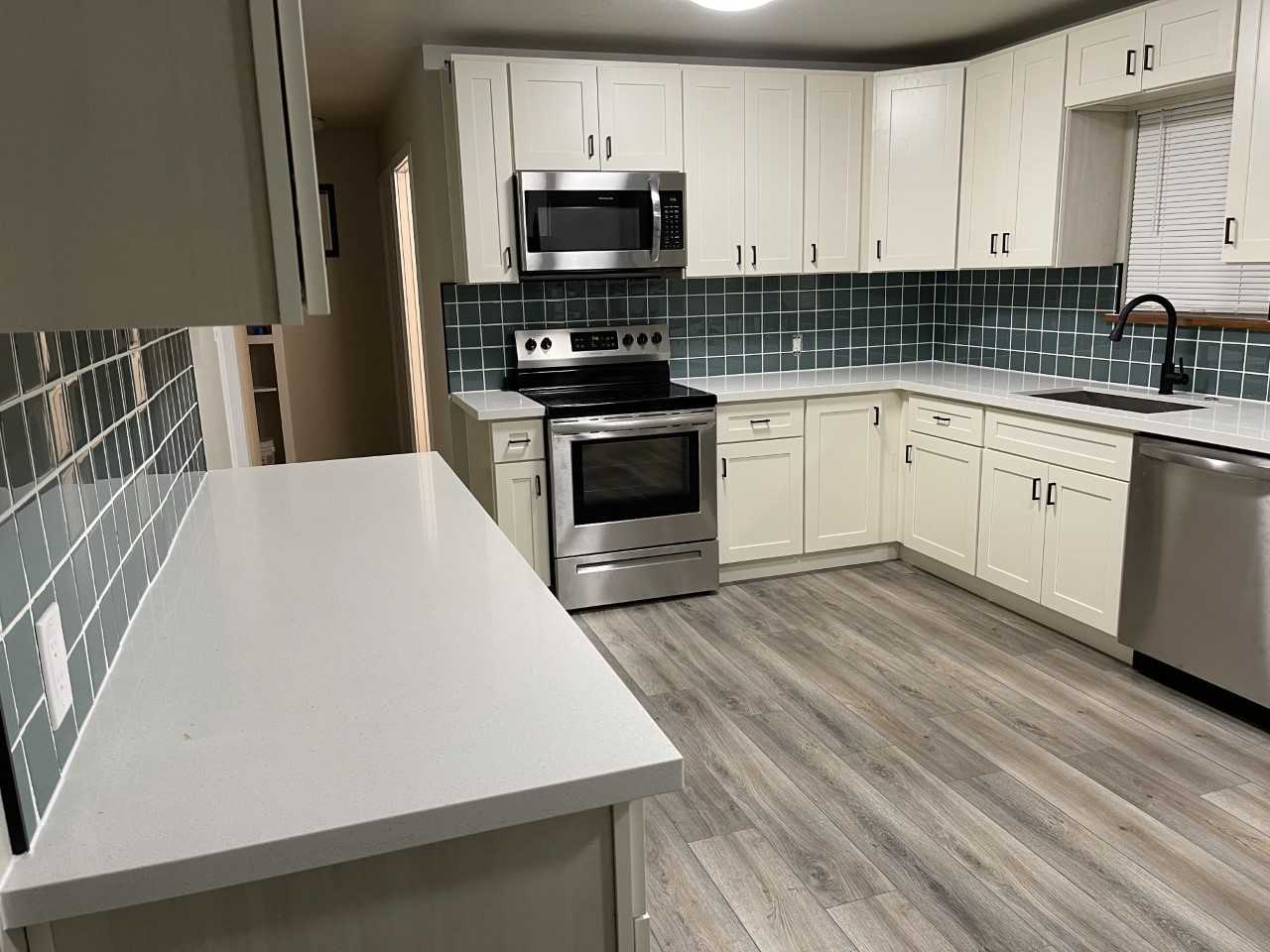 1105 Lafayette St S #2 - Photo 5 of 10