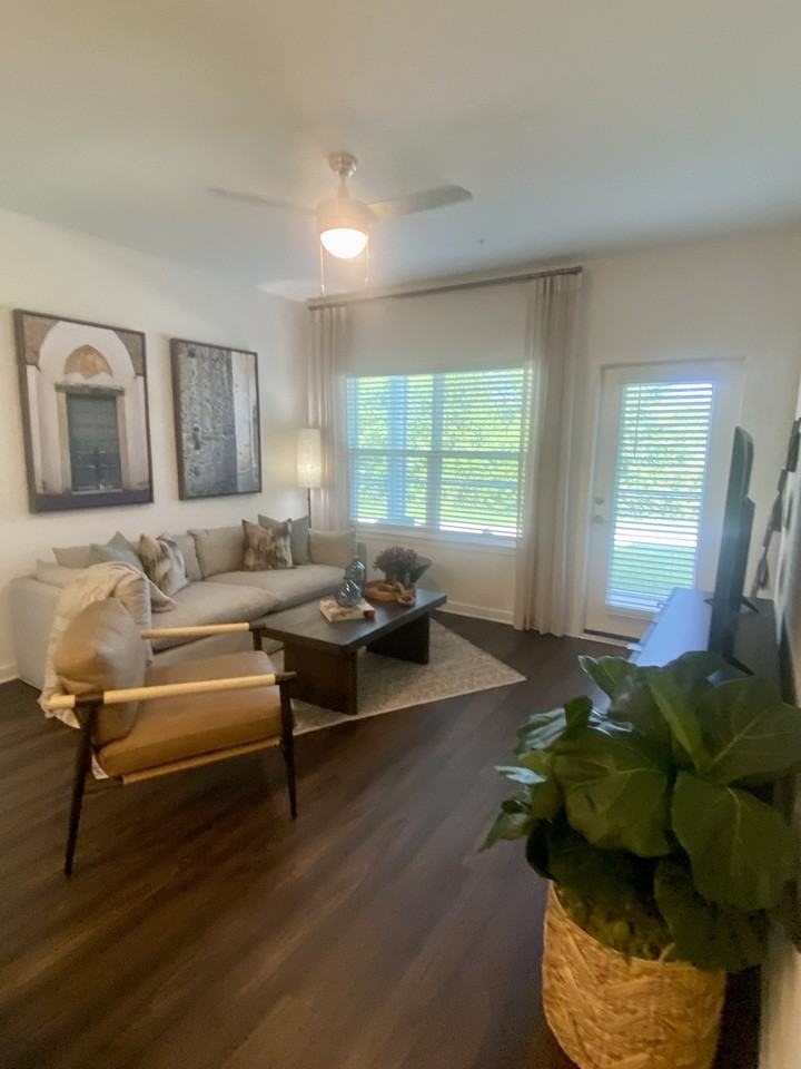 Post Oak Blvd #3 - Photo 2 of 17