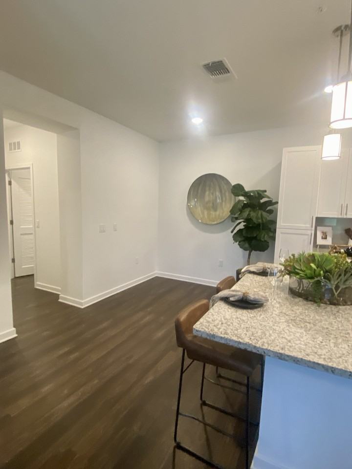Post Oak Blvd #3 - Photo 7 of 17