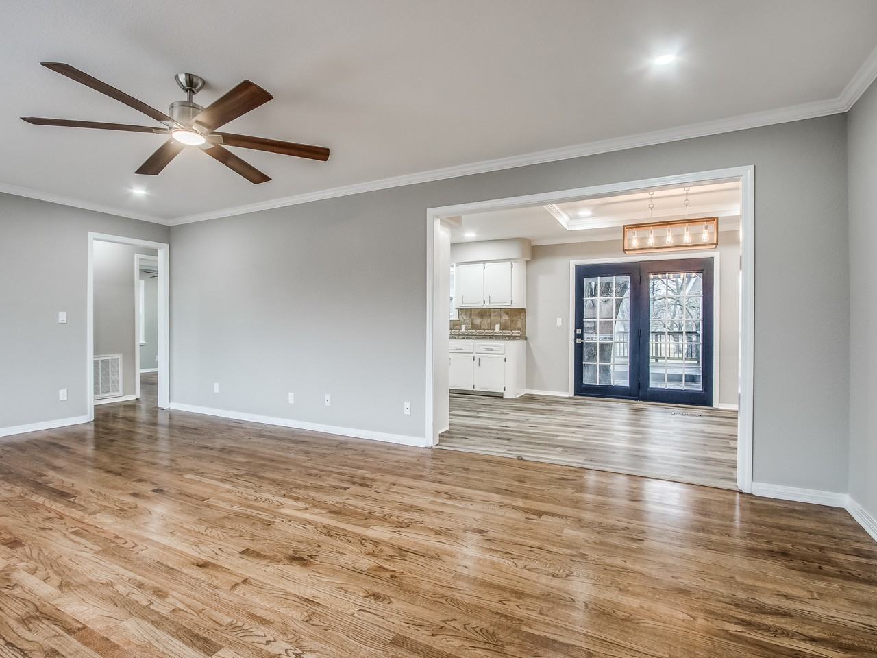 239 Ne Avondale Ave #NA - Photo 4 of 50