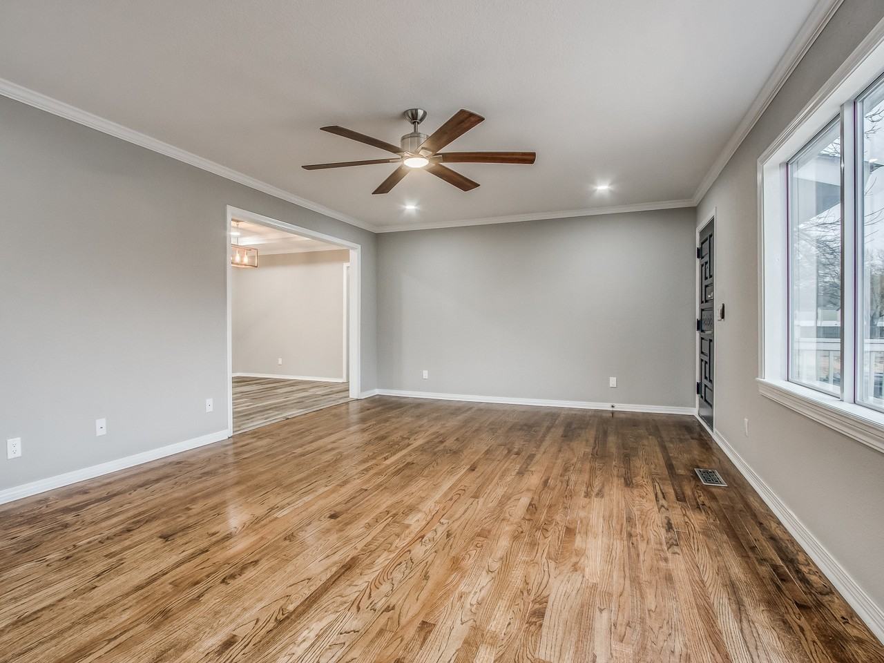 239 Ne Avondale Ave #NA - Photo 6 of 50