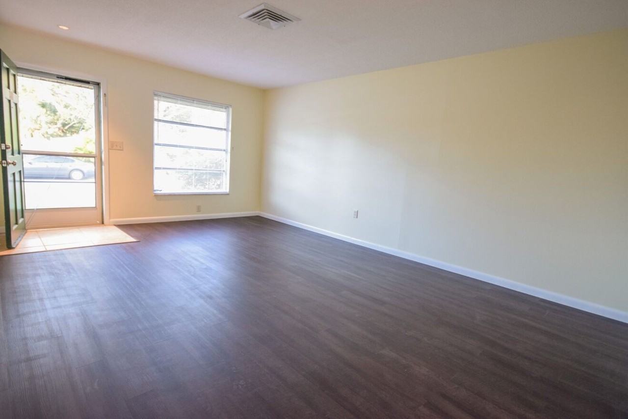 3072 Jennings Dr #3068 - Photo 2 of 10