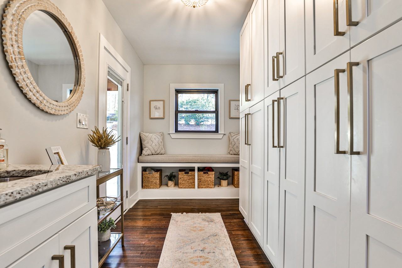 865 Moores Mill Rd Nw #NA - Photo 2 of 27