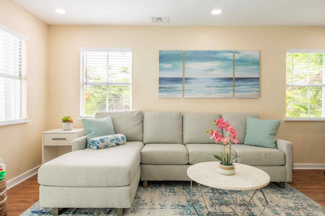 1075 Duval St #R12 - Photo 7 of 34