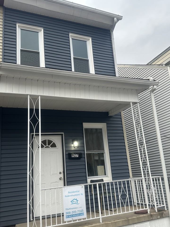 927 Walnut St #NA - Photo 2 of 11