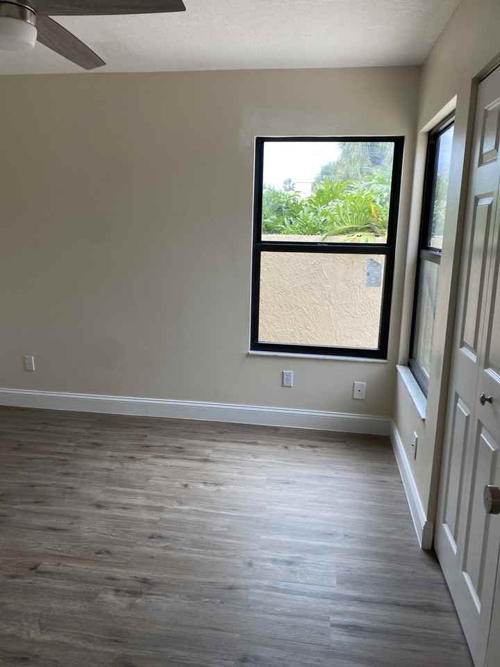 1431 Sheafe Ave Ne #105 - Photo 4 of 27