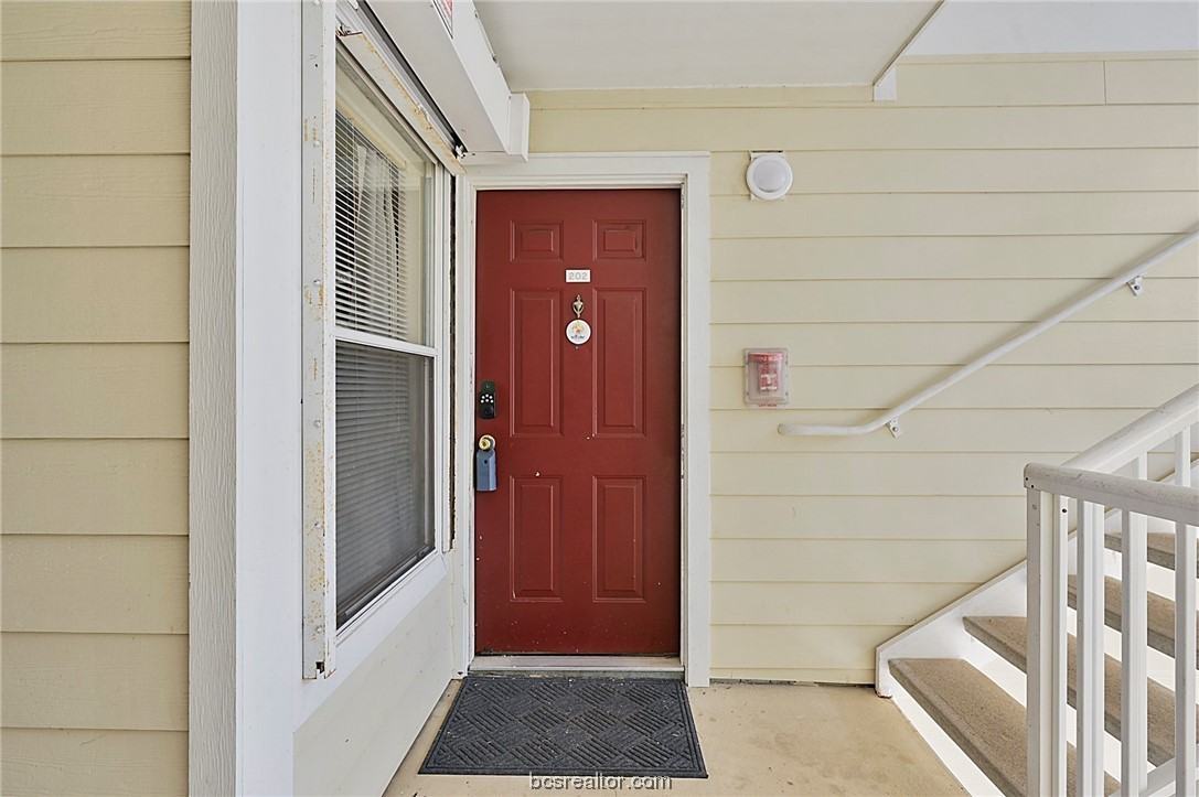 529 Southwest Pkwy #202 - Photo 7 of 15