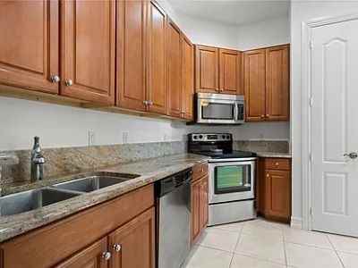 1945 Bridgepointe Cir #68 - Photo 7 of 21