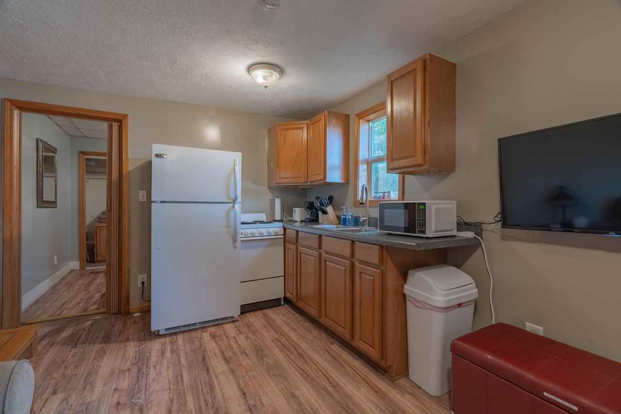 175 W Main St #175 - Photo 3 of 10