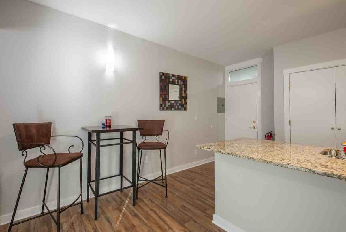 605 Fontana Dr #B - Photo 3 of 27