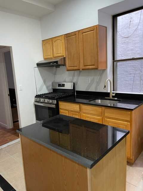 321 Myrtle Wyckoff #3 - Photo 2 of 8