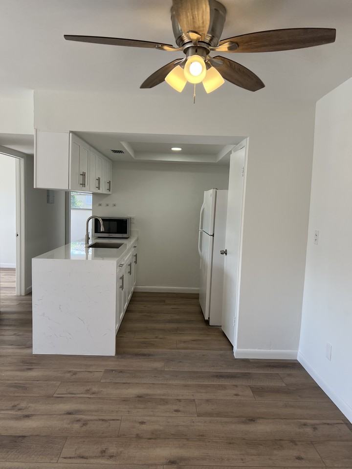 3050 Coral Springs Dr #3 - Photo 2 of 3