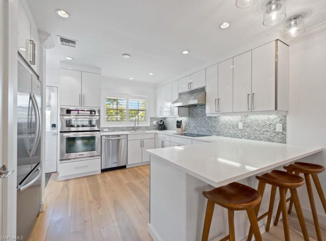 320 14th Ave S #320D - Photo 3 of 16