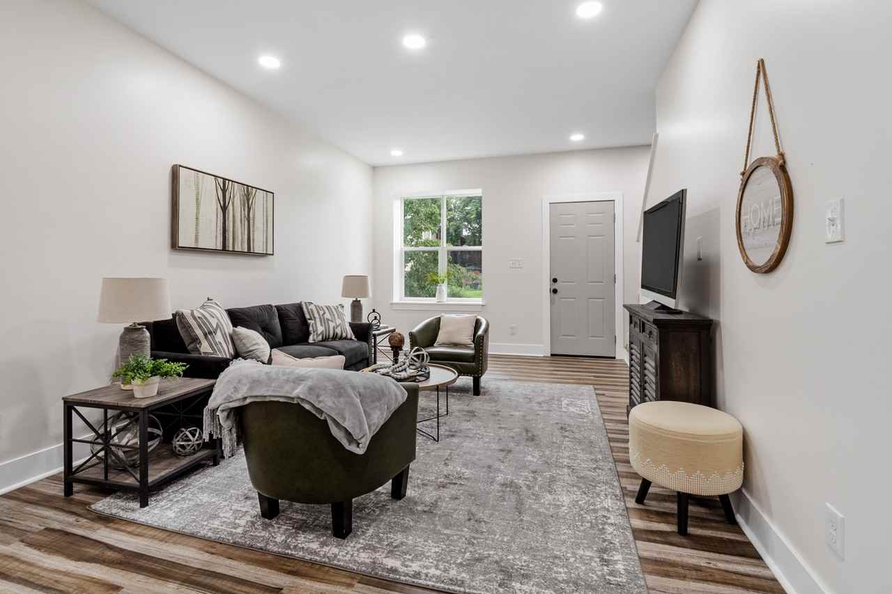 3316 Sidney St #3316 - Photo 4 of 29