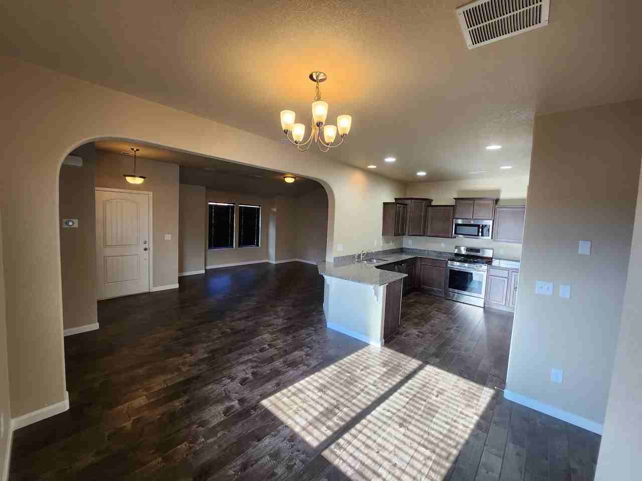 5608 Shamrock Hts #NA - Photo 5 of 18