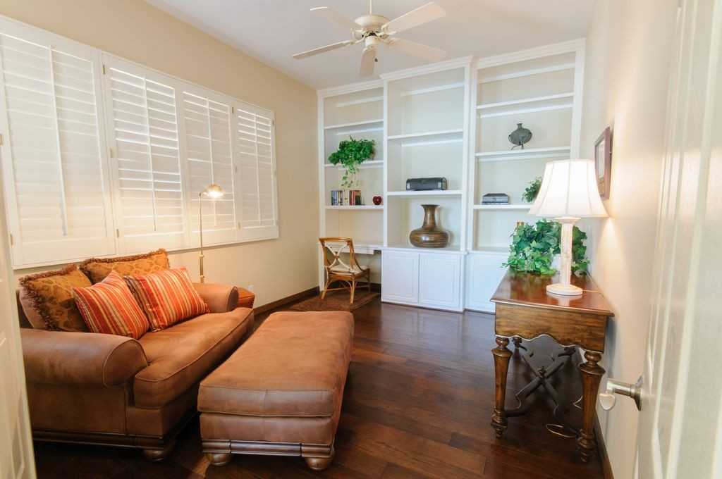 8270 N Hayden Rd #2007 - Photo 6 of 21