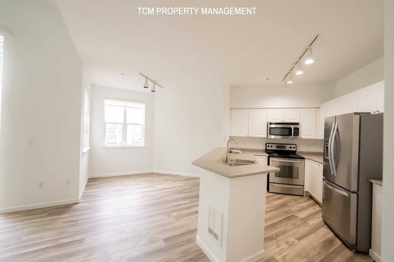 3116 164th St Sw #103 - Photo 5 of 18