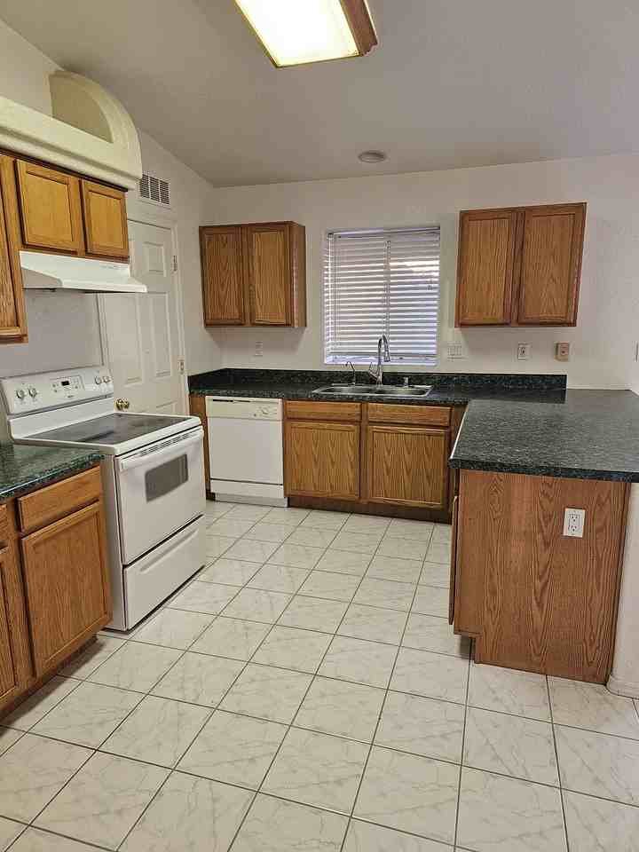 3035 Kiowa Blvd N #102 - Photo 3 of 12