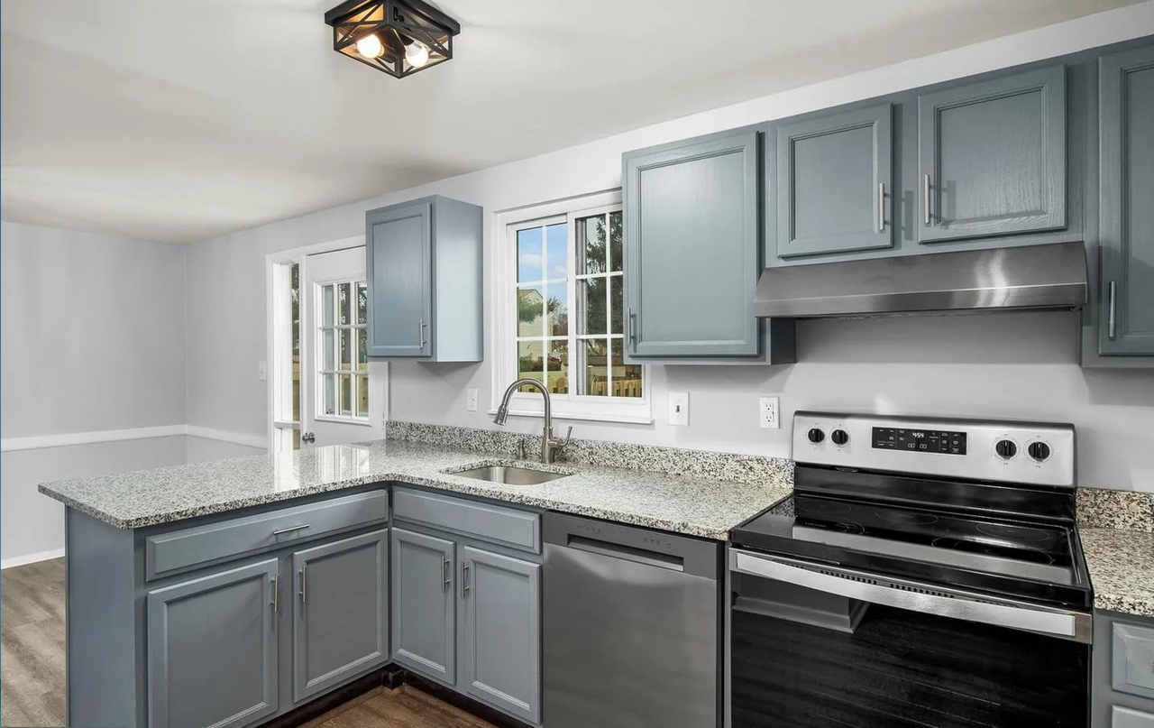 1721 Springhouse Ct #NA - Photo 2 of 30