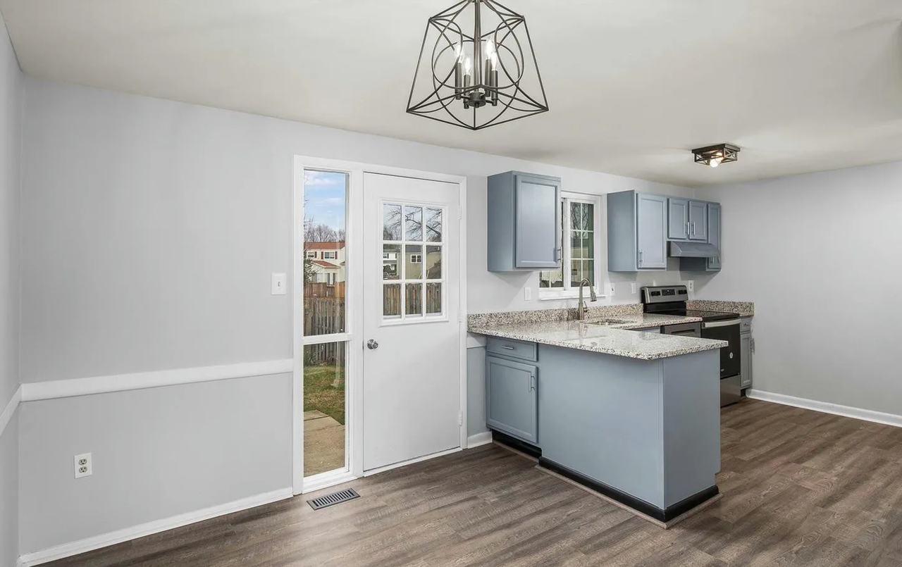 1721 Springhouse Ct #NA - Photo 3 of 30