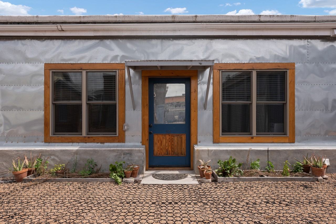 1500 E Madison St #1512 - Photo 4 of 11