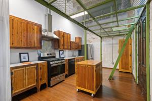 featured image of 1500 E Madison St #1506