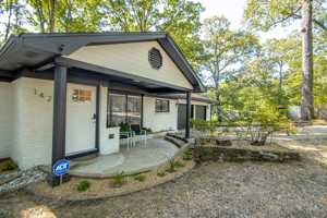 featured image of 1425 Southeastern Ave #NA