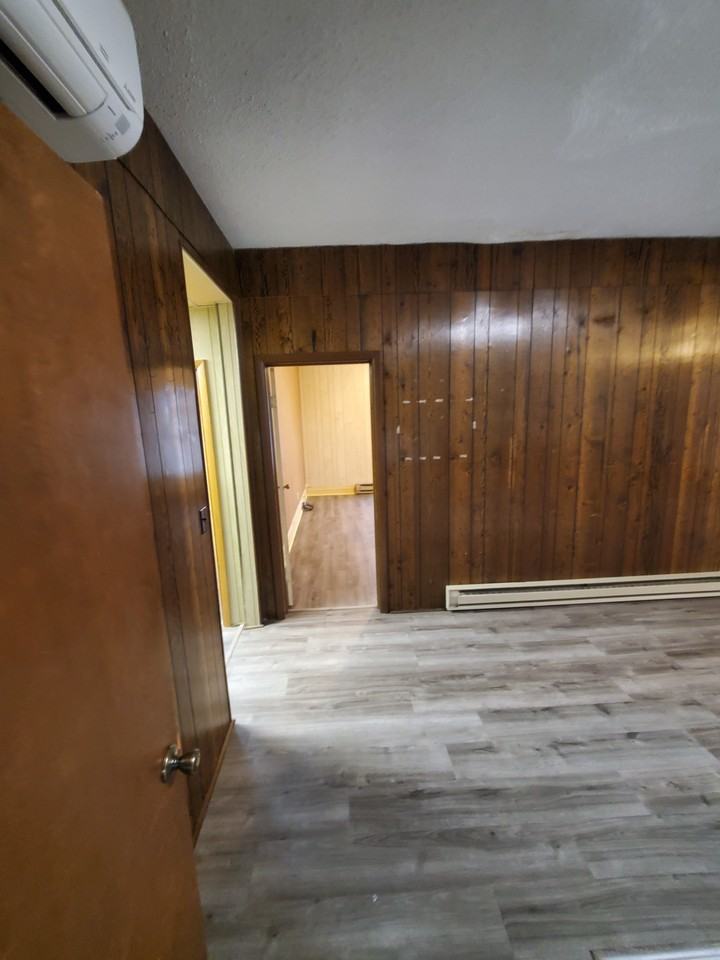 207 1/2 W Garfield Ave #NA - Photo 4 of 9