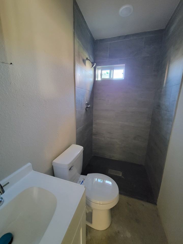 833 W French Pl #NA - Photo 3 of 7