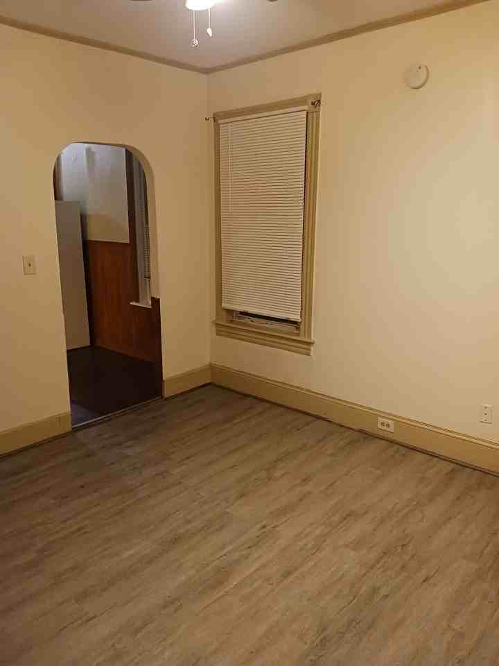 20 Saunders St #20 - Photo 6 of 21