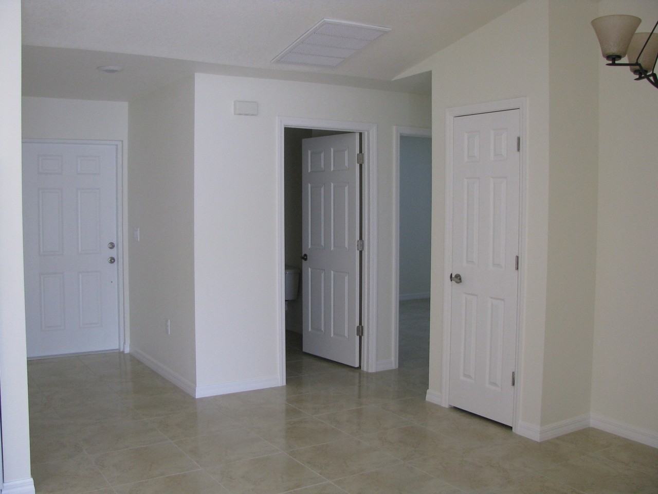 1213 Oceanic Rd #1213 - Photo 3 of 14