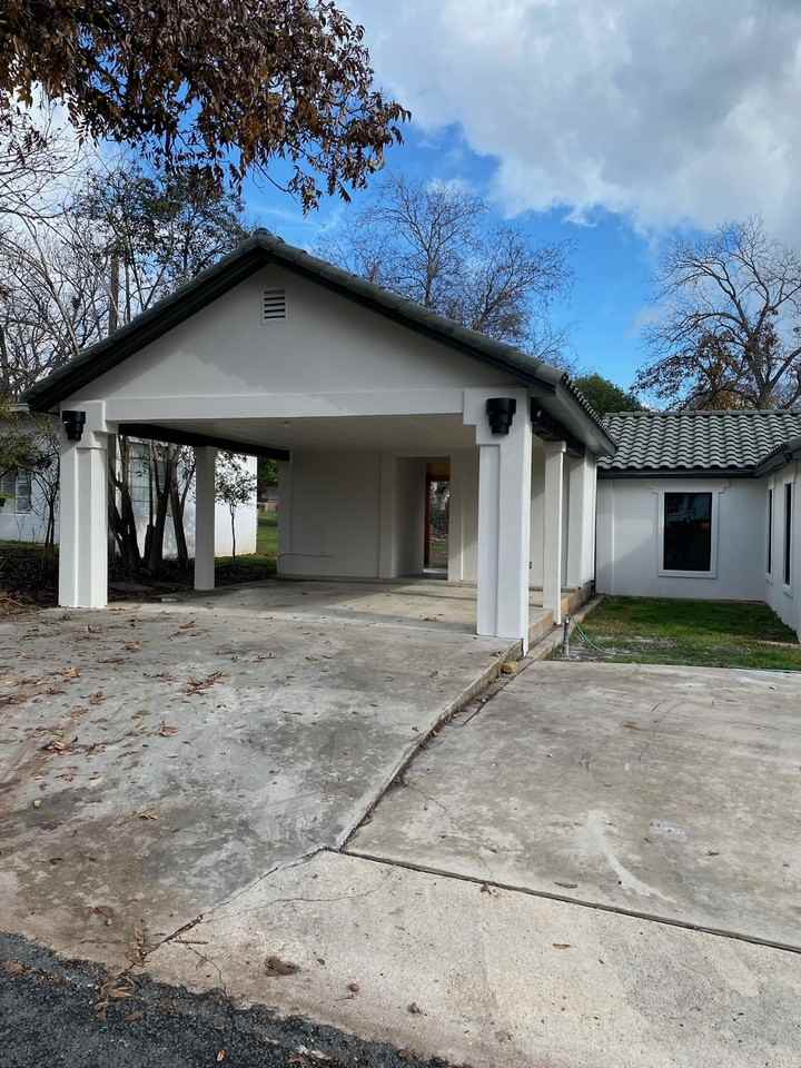 205 S Arnold St #NA - Photo 2 of 24