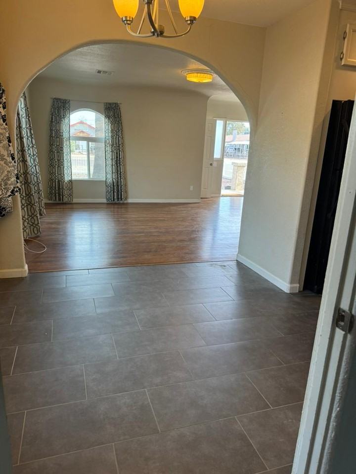 813 N Center Ave #NA - Photo 3 of 15