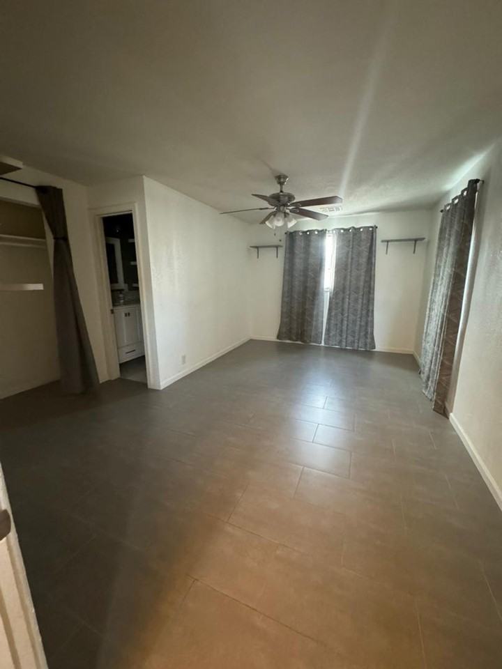 813 N Center Ave #NA - Photo 7 of 15