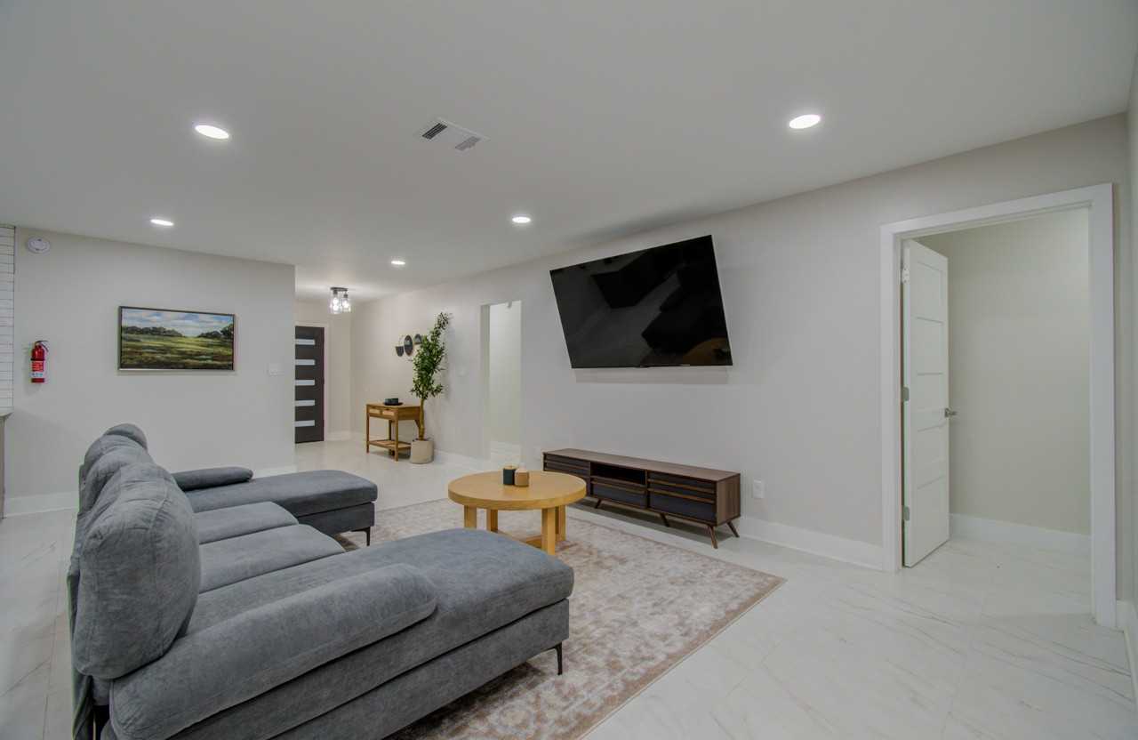 5539 Edith St #NA - Photo 7 of 42