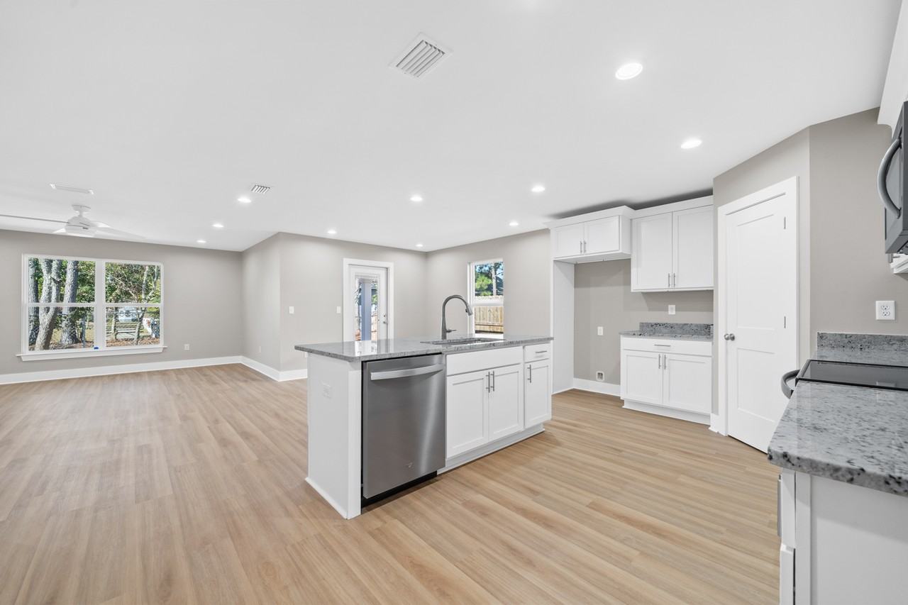 1165 Sloane Cv #NA - Photo 2 of 27