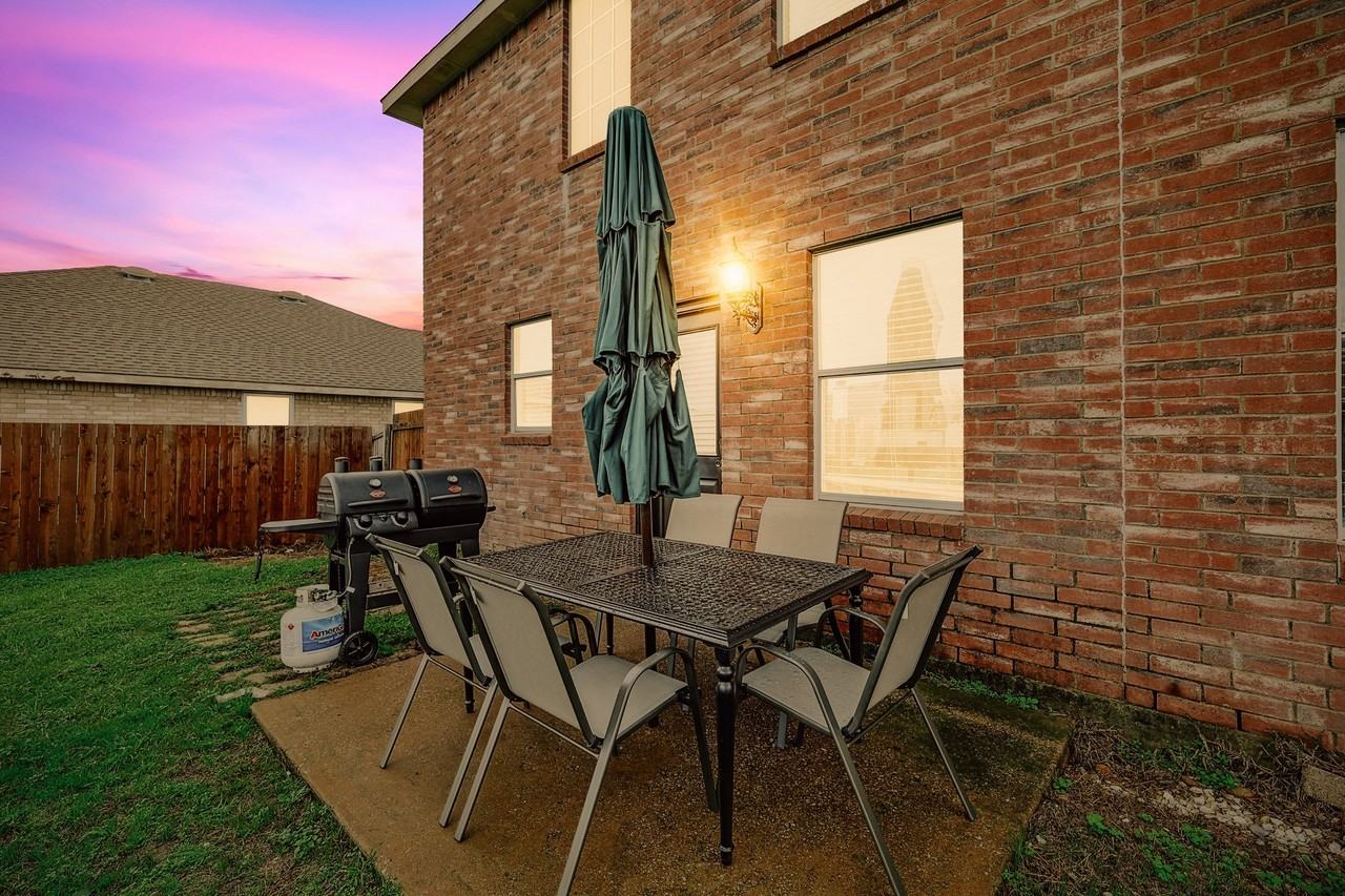 2136 Dayton Ln #NA - Photo 3 of 40