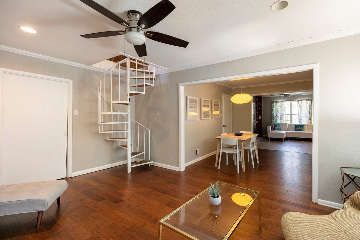 1711 Deerfield Dr #NA - Photo 2 of 50