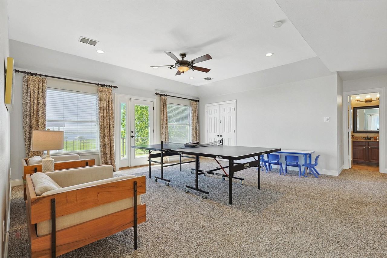 925 Sunset Hill Dr #NA - Photo 7 of 50