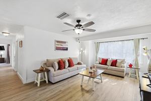 featured image of 711 Red Oak Ln #NA