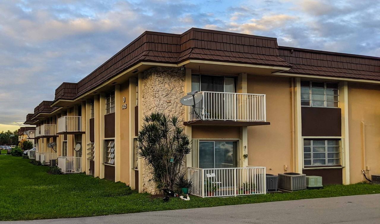 5325 Sw 77th Ct #108F - Photo 4 of 9