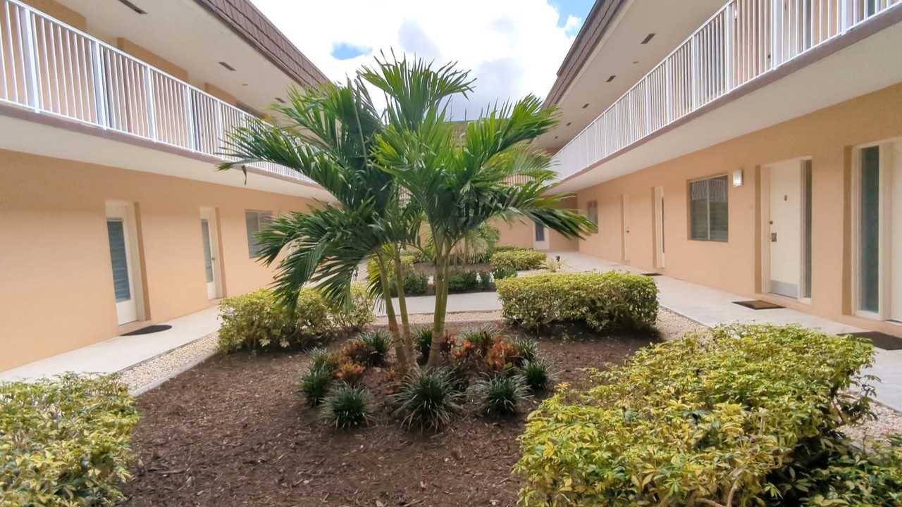 5325 Sw 77th Ct #108F - Photo 7 of 9