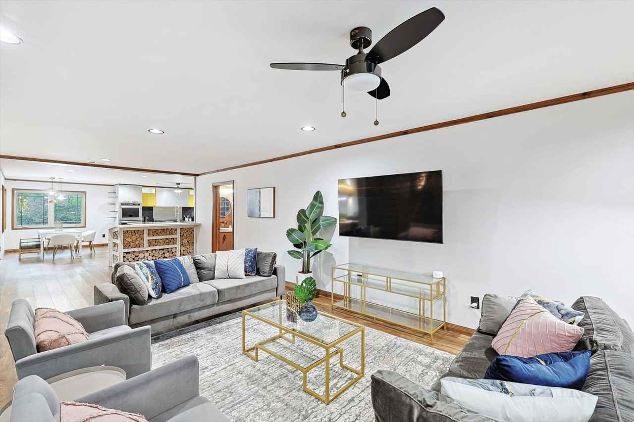 15305 Plum Ln #NA - Photo 7 of 50