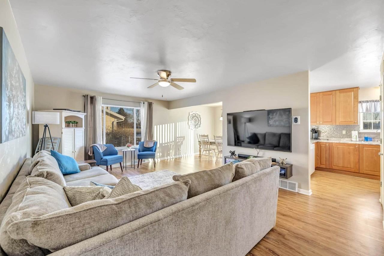 341 Desplaine Rd #NA - Photo 3 of 12