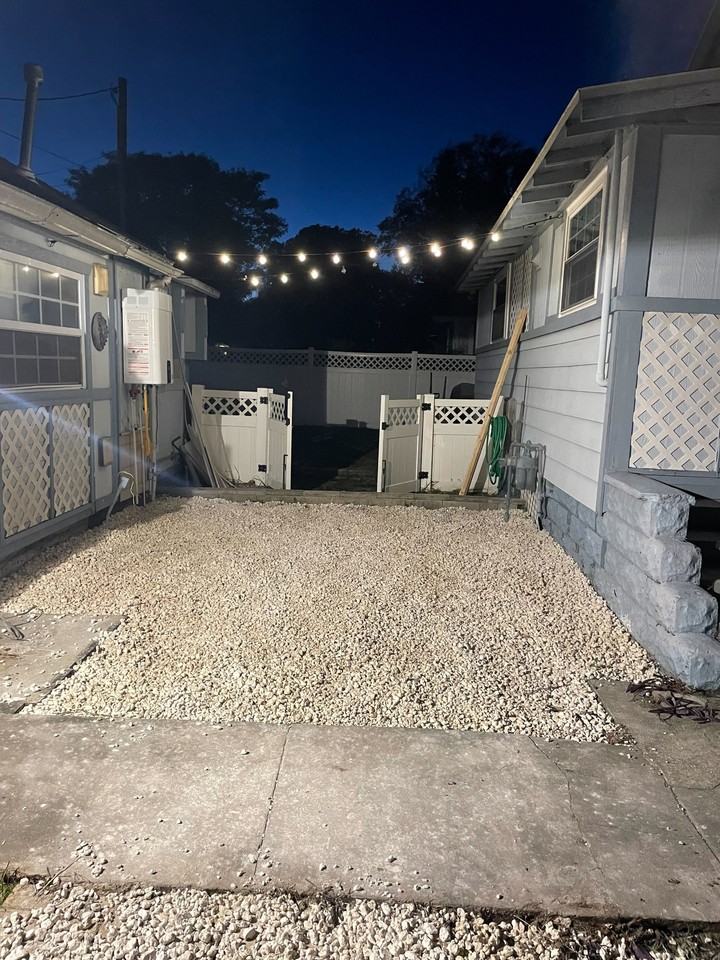 1094 34th Ave N #NA - Photo 2 of 9