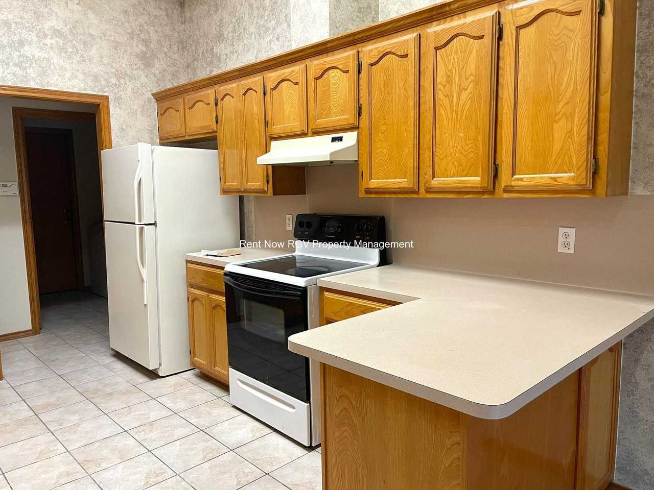 1109 N 47th St #NA - Photo 3 of 14